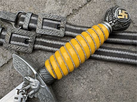 German WWII Luftwaffe Dagger with Original Hanger