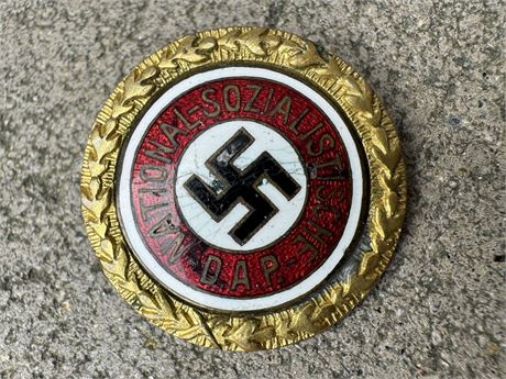 Small (25mm) Gold Party Badge,Identified to Owner