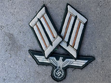 Army Tunic Insignia