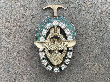 REPRODUCTION Mountain Troop 'Hochalpinist' Badge