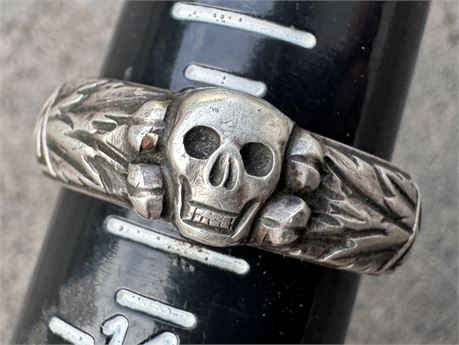 Totenkopf Ring, 1940s, Named to Standartenfuhrer