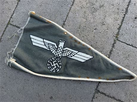 Wehrmacht Army Officer's Car Pennant