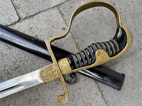 Dovehead Sword by Paul Selheimer