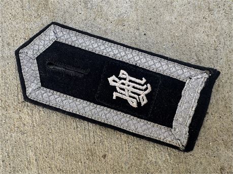 Single LAH Shoulderboard Early Type