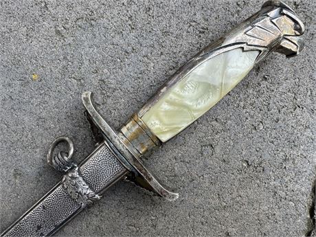 Government Official's Dagger