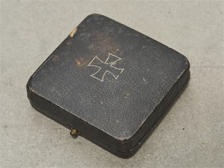 Case for 1939 Iron Cross I. Class, Damaged