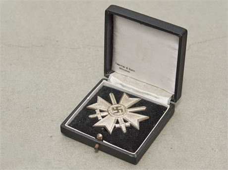 War Merit Cross I. Class in Presentation Case