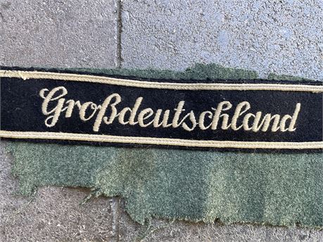 Grossdeutschland Cufftitle, Uniform Removed