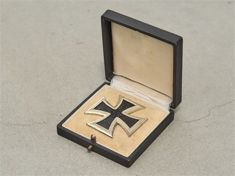 Mint Iron Cross 1st Class, L/11