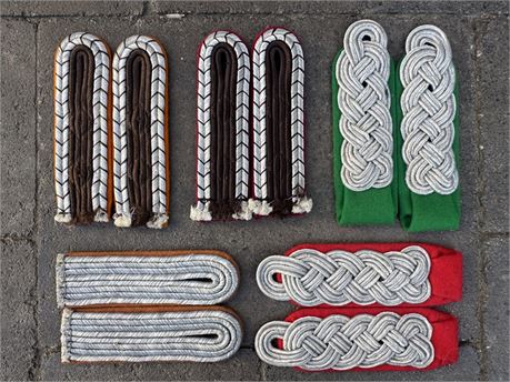 Lot of Shoulderboards