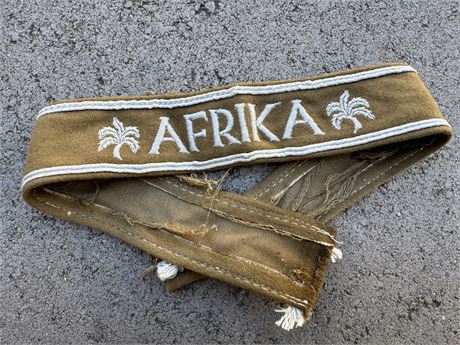 Afrika Cuff Title