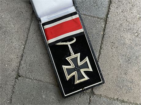 REPRODUCTION Knights Cross of the Iron Cross, 1950s