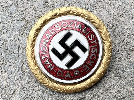 Gold Party Badge, Blood Order Recipient SS Standartehnführer Hermann Dolp