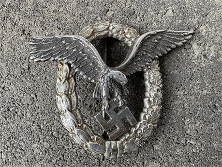 Luftwaffe Aluminum Juncker Pilot's Badge, Damaged