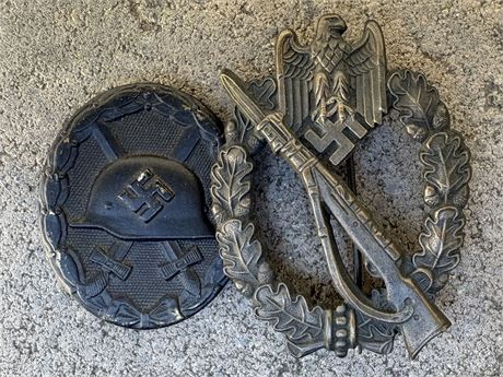 German WWII Infantry Assault Badge and Wound Badge