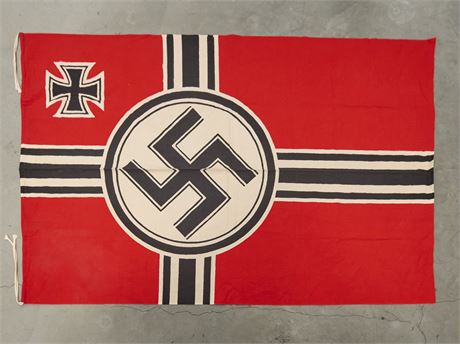 Reproduction Reichskriegsflagge